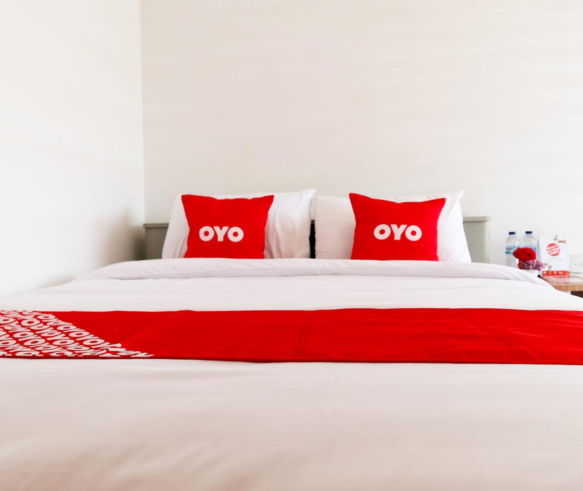 Oyo 1191 Monalisa Residence And Cafe Padang  Luaran gambar